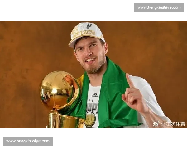 12 分交手记忆!马刺冠军中锋斯普利特,成开拓者临时主帅